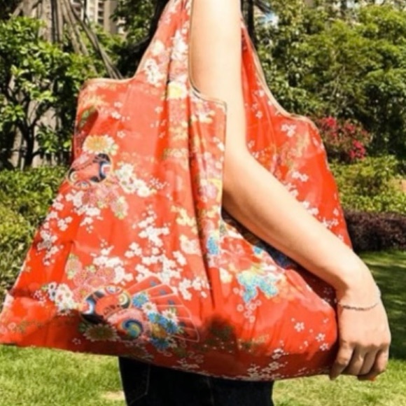 JAPANESE FLORAL DESIGN XL SHOPPER/SHOULDER BAG - Picture 2 of 7